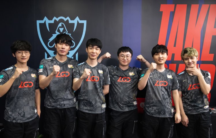 度滑冰队的 度滑冰队的